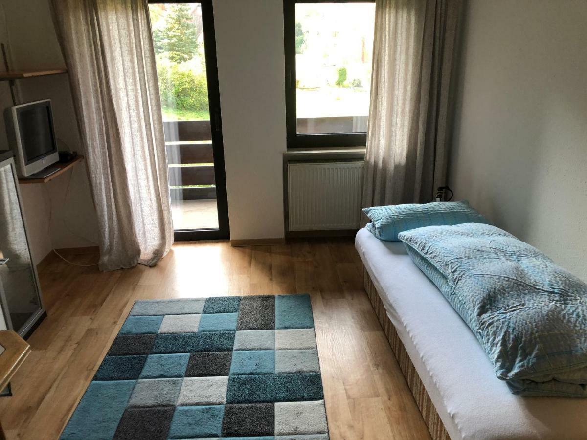 Zum Waldfrieden Hotel Neuhof  Luaran gambar